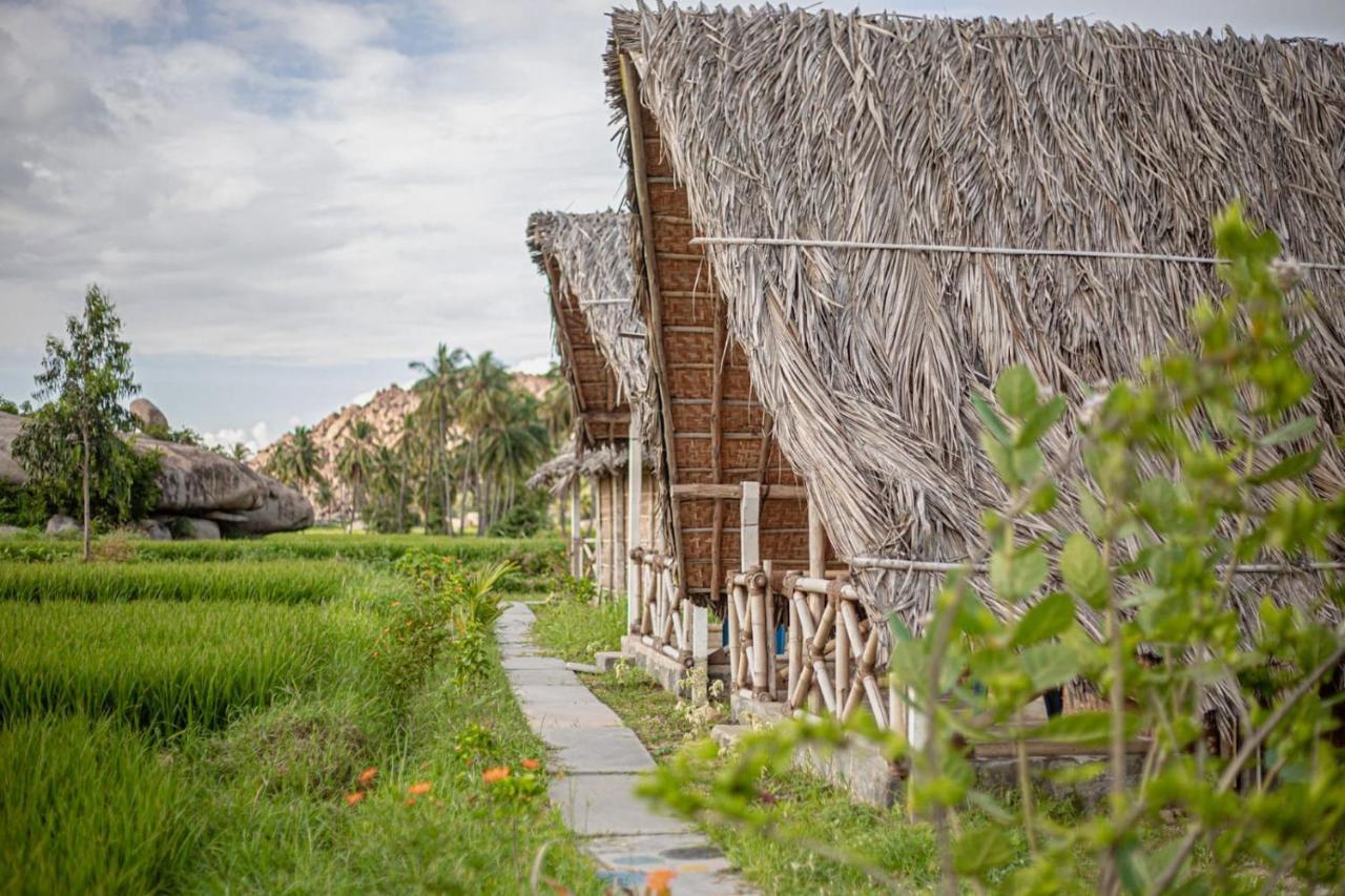 Om Home Hampi Exterior photo